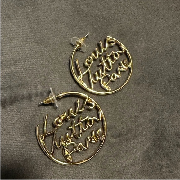 Louis Vuitton Script Hoop Earrings - Picture 4 of 12